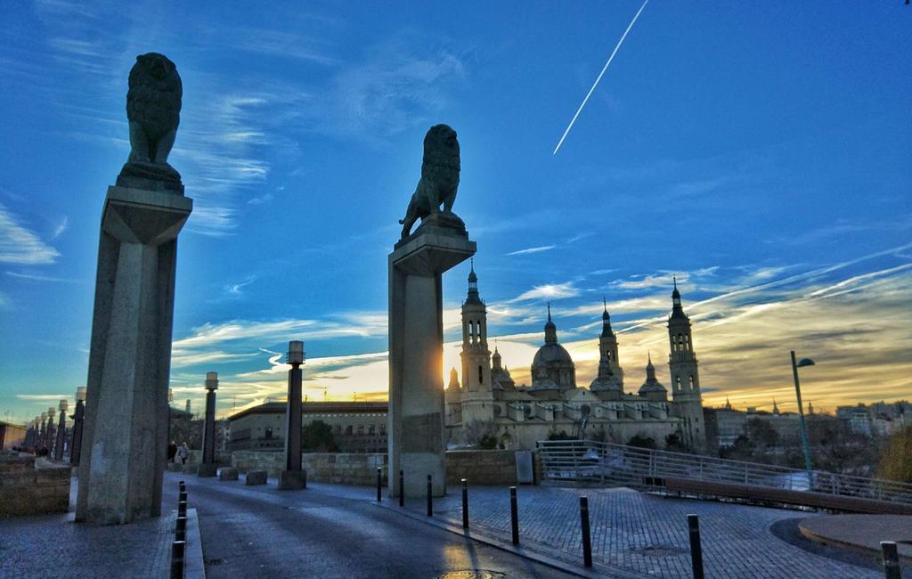 Mirador Del Ebro * Zaragoza
